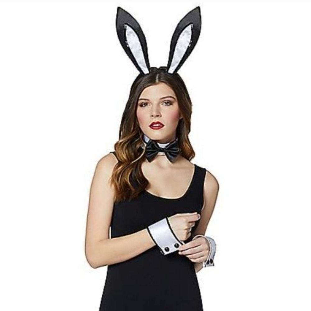 🔸️NIB Spirit Black & White Sequined Playboy Bunny Costume Kit